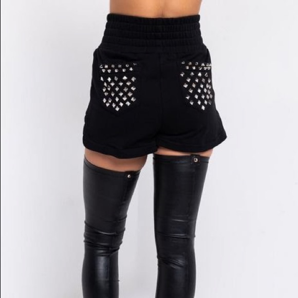 . All the Stats they can't handle high waisted shorts - Picture 2 of 3